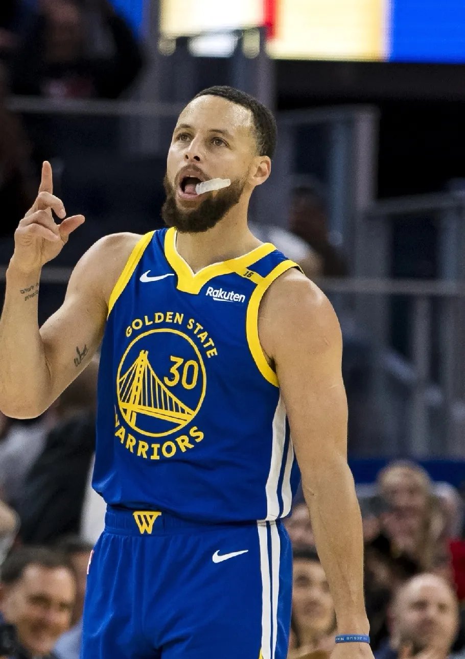 开云体育app-勇士惨败湖人，库里失去三分手感