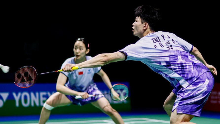 韩国羽毛球队鏖战法国羽毛球队，安赛龙送出助攻的简单介绍