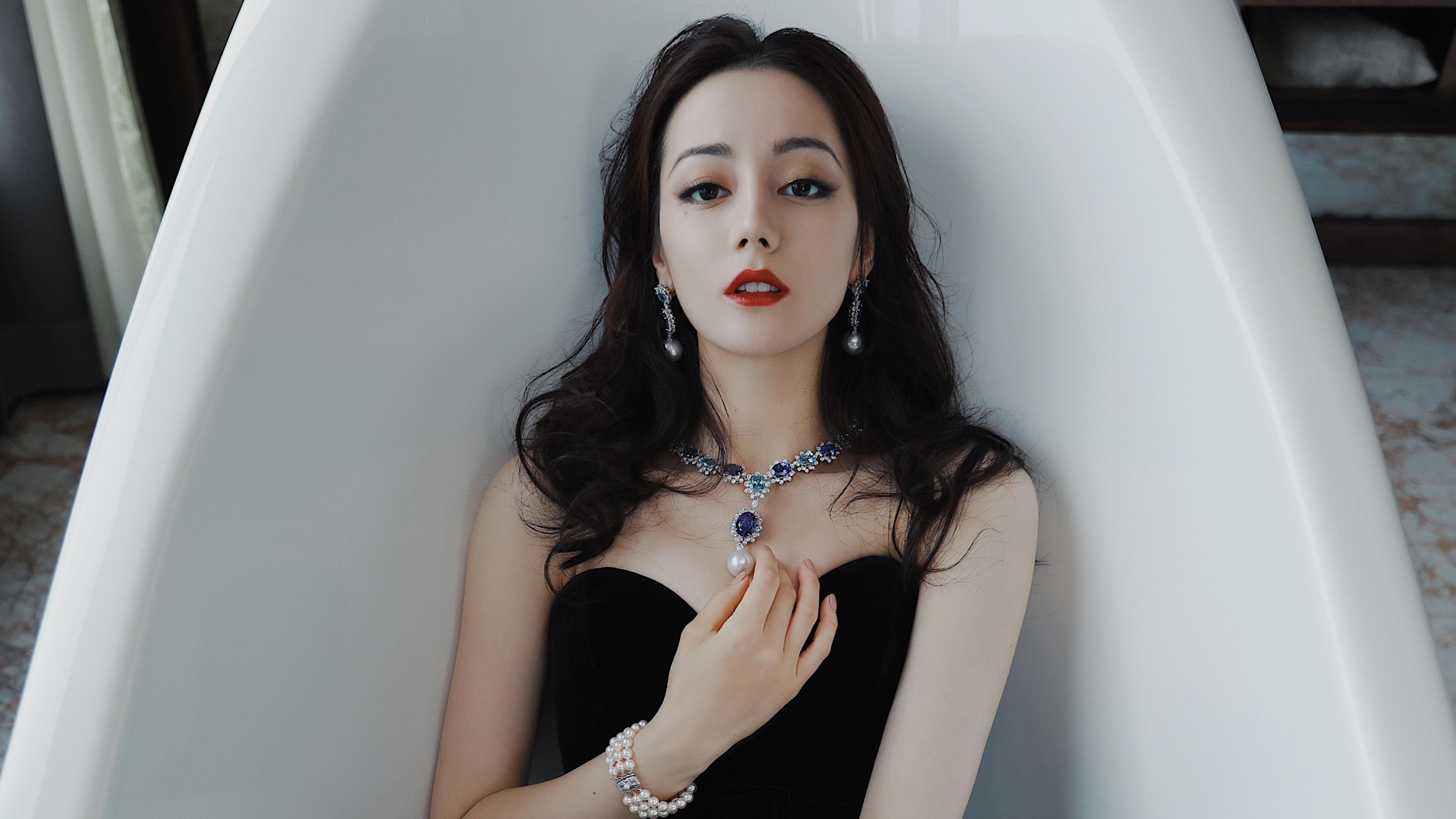 袋鼠军团掀翻枪手，阿克烈焰燃爆友谊赛