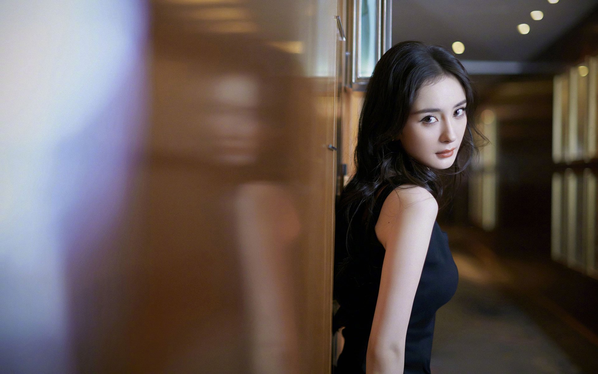 开云下载-篮球场上的墨西哥风暴，当季后赛铁血映照绿茵奇迹