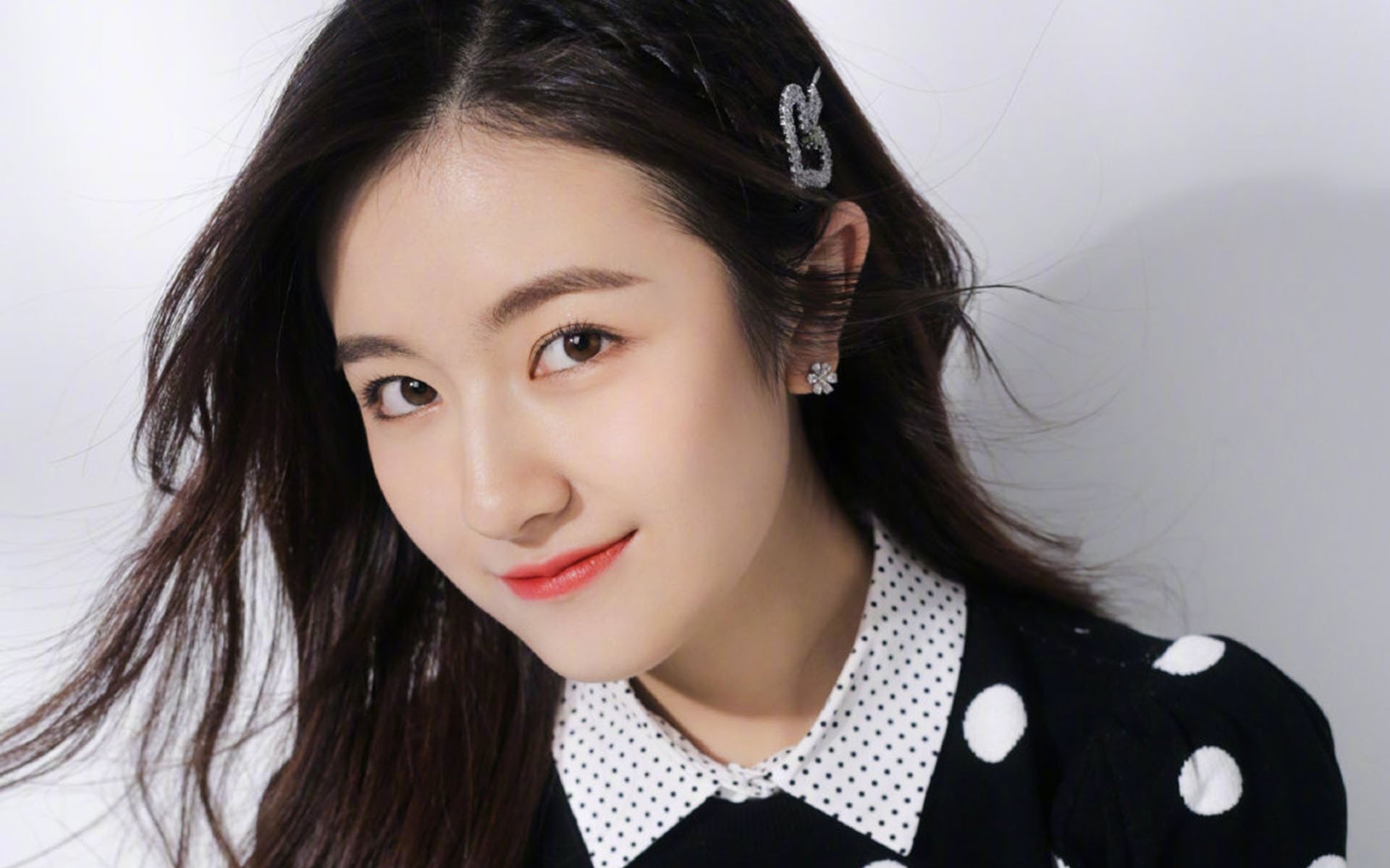 闪耀德比！厄德高大师级表现征服伯纳乌，皇马1-0险胜马竞